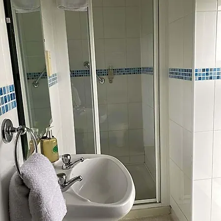 O'shea's Hotel 3*