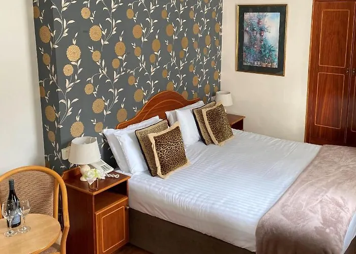 ホテル O'shea's 3*